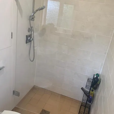 Newly Refurbished One Bedroom With Additional Sofa Bed Self Contained Flat In Garden Abbots Langley Exterior photo